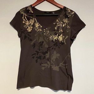 Tahari v-neck tee two tone brown with gold